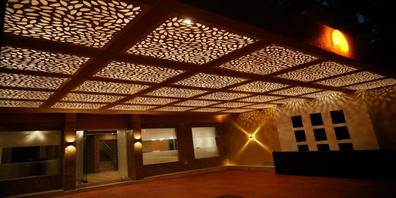 Nextel Inn, Calicut Dış mekan fotoğraf
