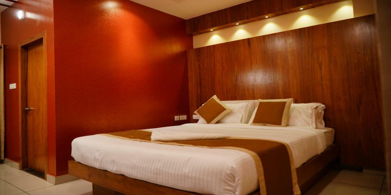 Nextel Inn, Calicut Dış mekan fotoğraf
