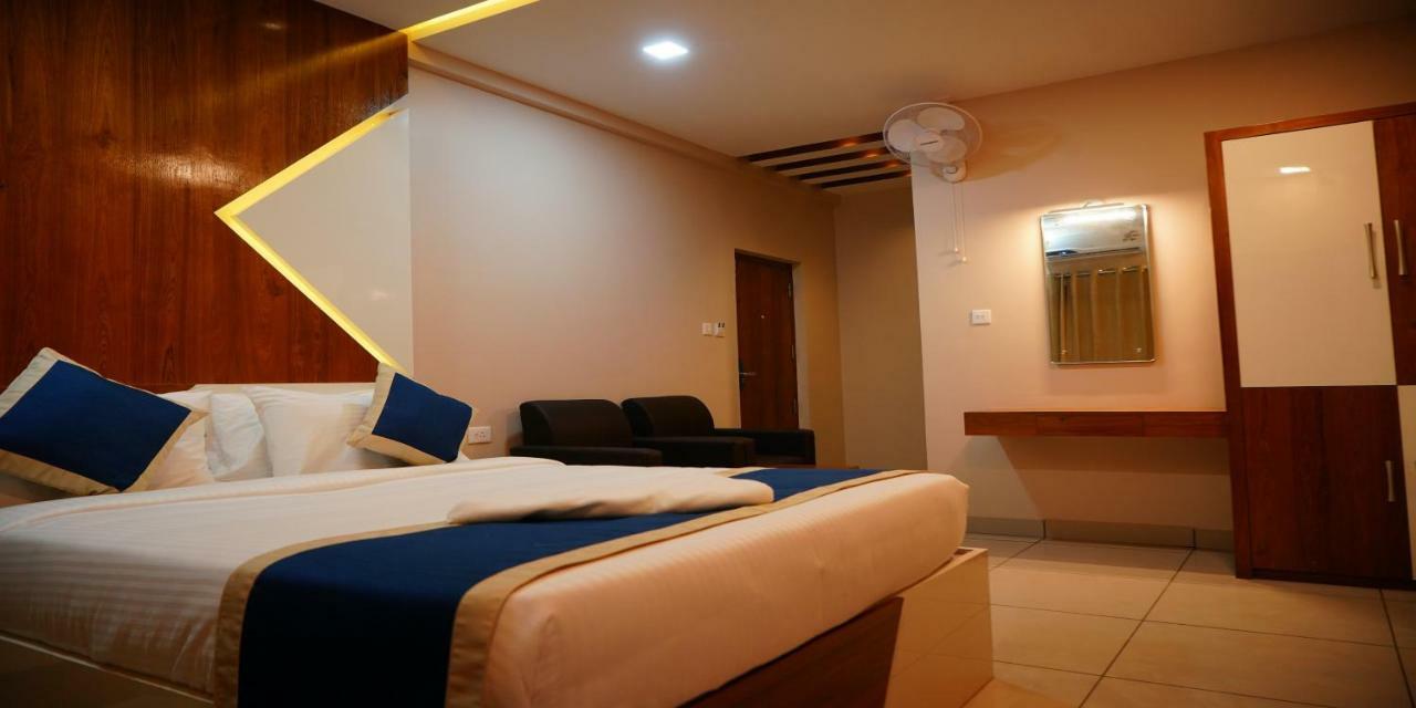 Nextel Inn, Calicut Dış mekan fotoğraf