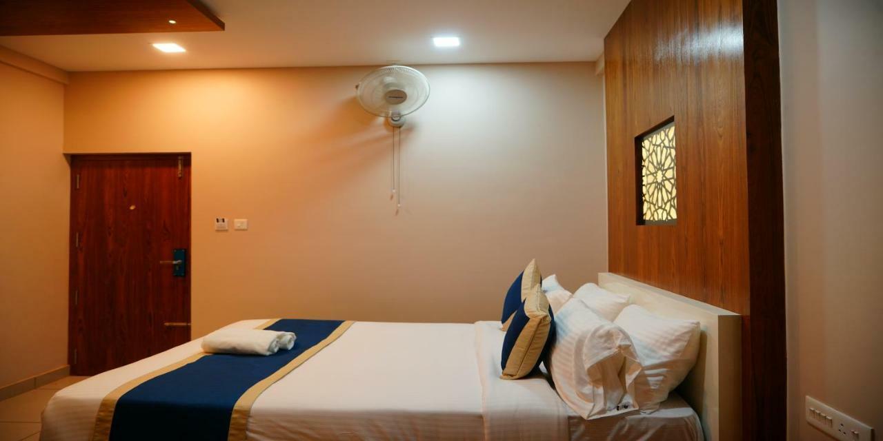 Nextel Inn, Calicut Dış mekan fotoğraf