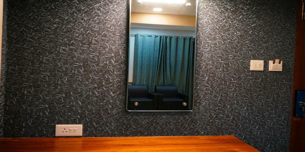Nextel Inn, Calicut Dış mekan fotoğraf