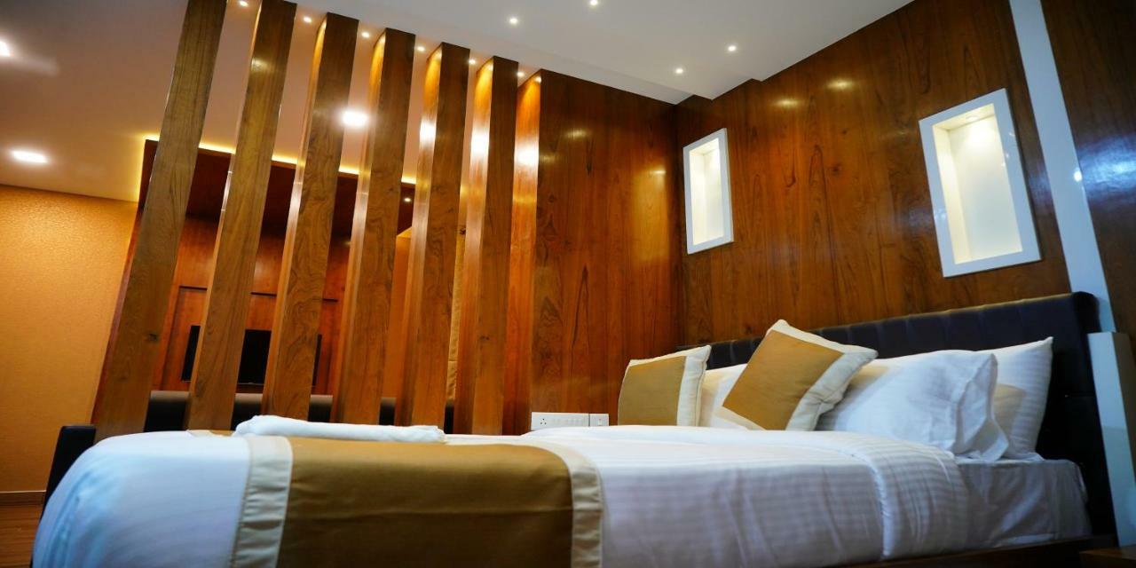 Nextel Inn, Calicut Dış mekan fotoğraf