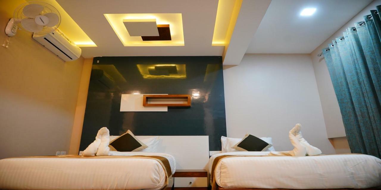 Nextel Inn, Calicut Dış mekan fotoğraf