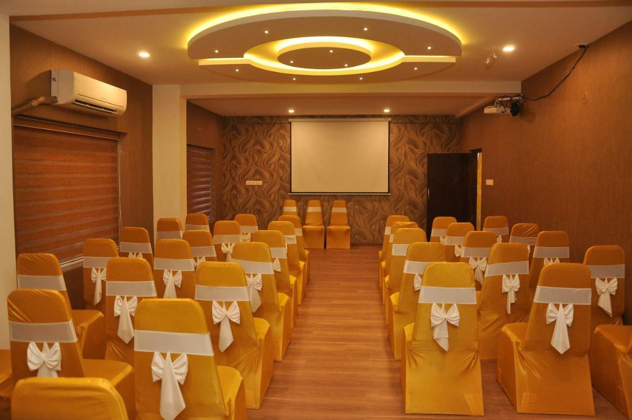 Nextel Inn, Calicut Dış mekan fotoğraf