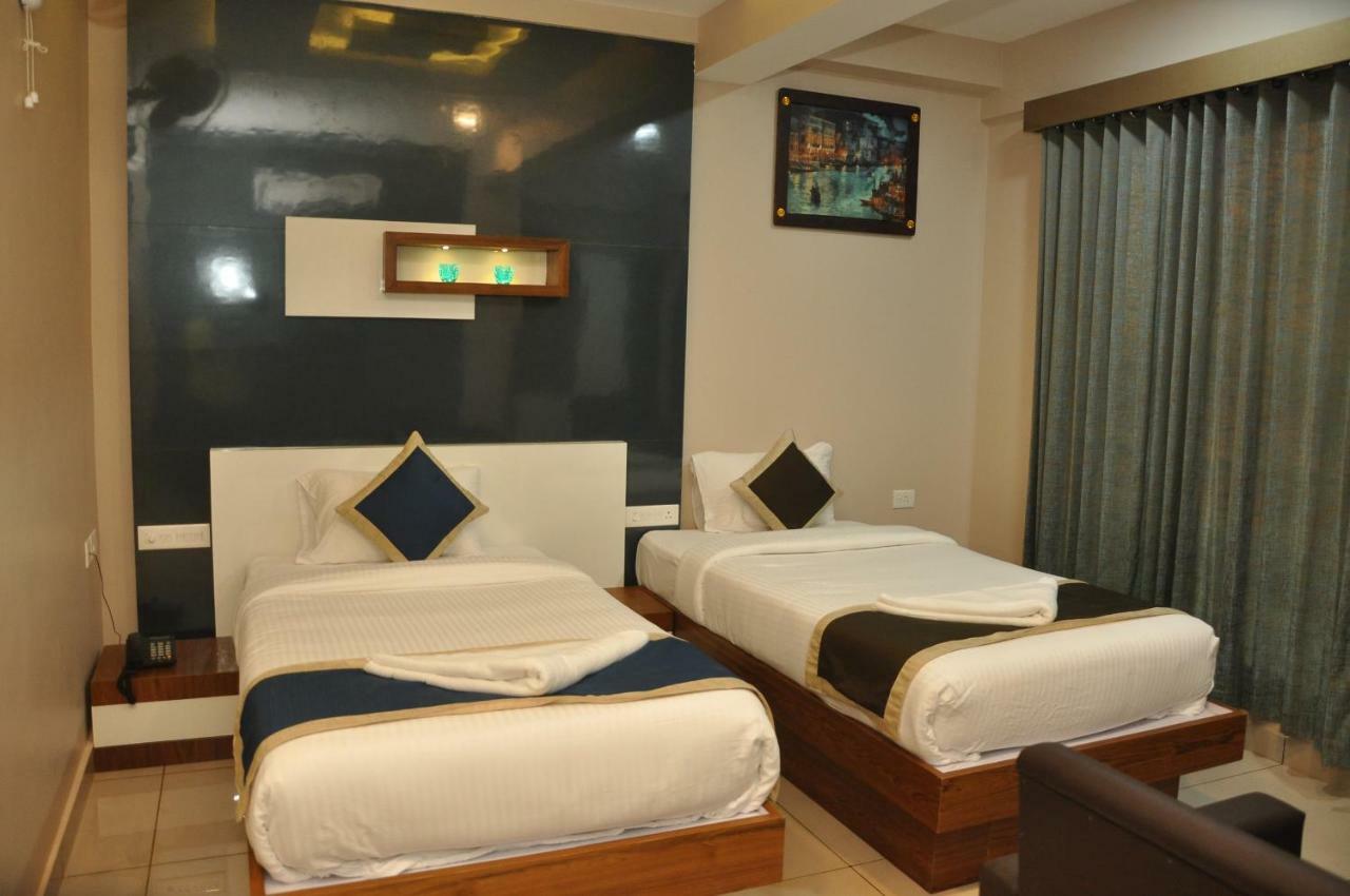Nextel Inn, Calicut Dış mekan fotoğraf