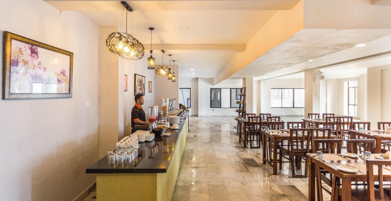 Nextel Inn, Calicut Dış mekan fotoğraf